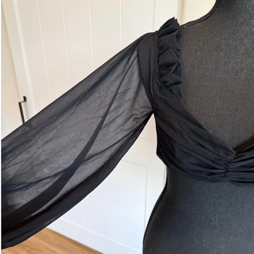 House of CB Giuliana Black Ruched Crop Top Sheer Long Sleeve Blouse Size L